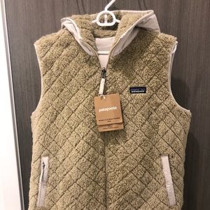 Patagonia Women’s Los Gatos Hooded Vest